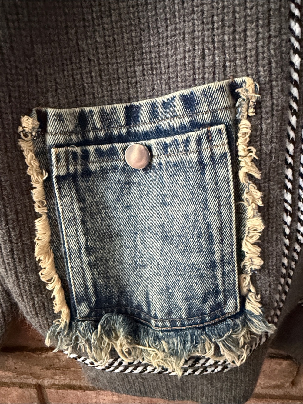 Commense Gray Ribbed Cardigan with Denim Patch Pockets - Picture 4 of 12